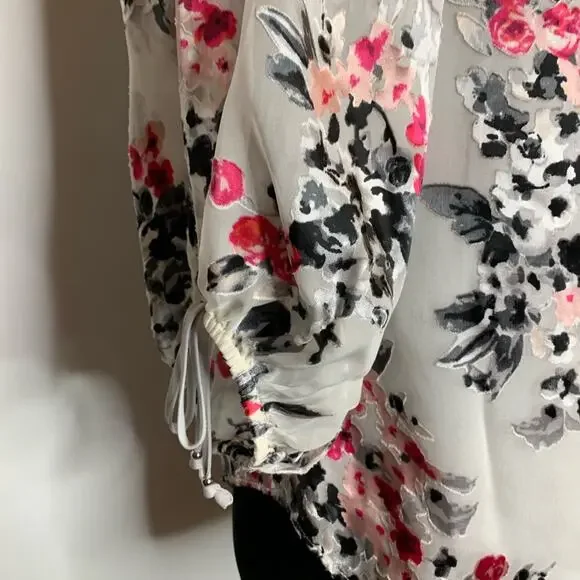 WHBM white pink floral burnout sheer top XXS NWT - Picture 5 of 14